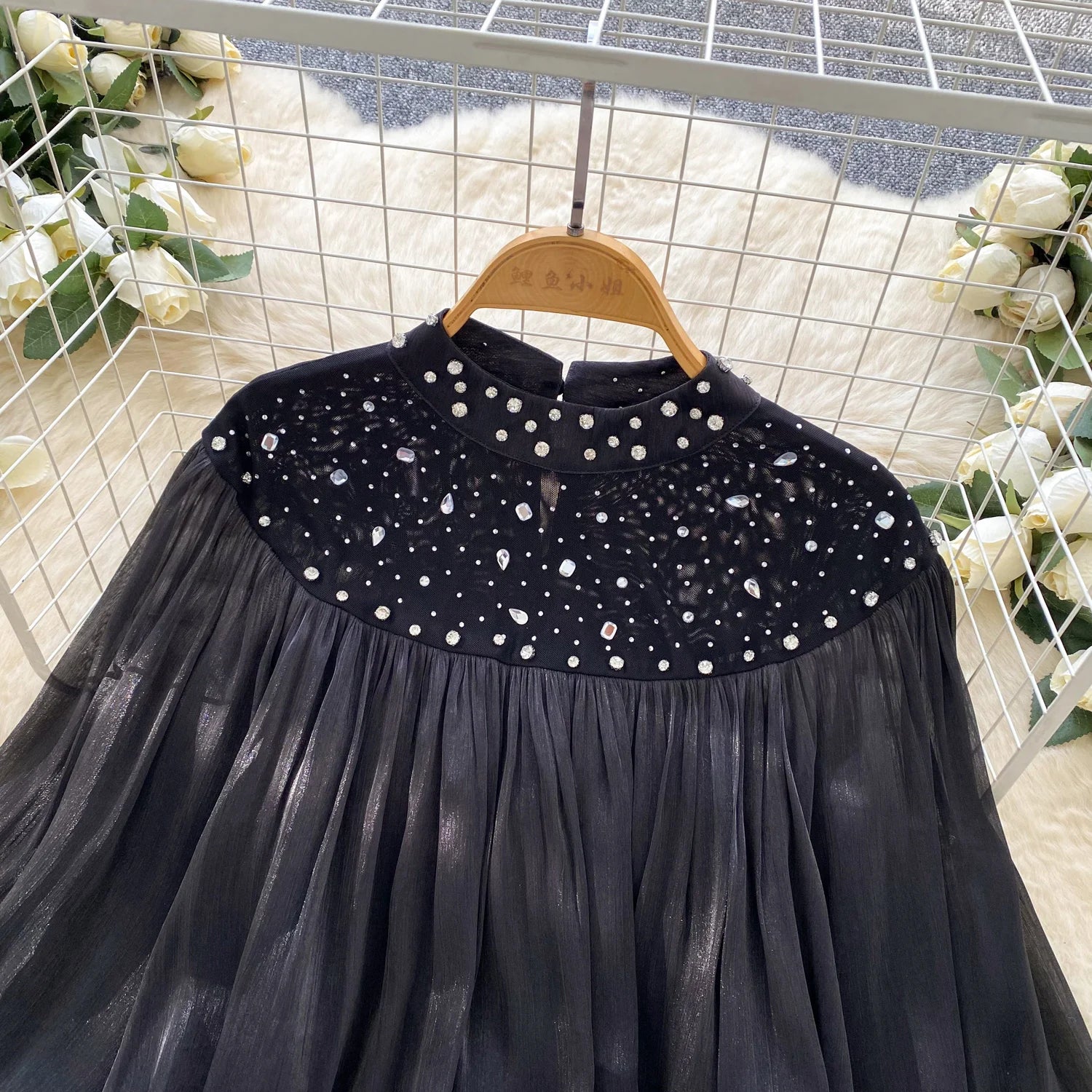SINGREINY-Blusa de gasa con diamantes para mujer, camisa fina de corte francés con manga acampanada, Top de lujo Irregular plisado de alta calidad
